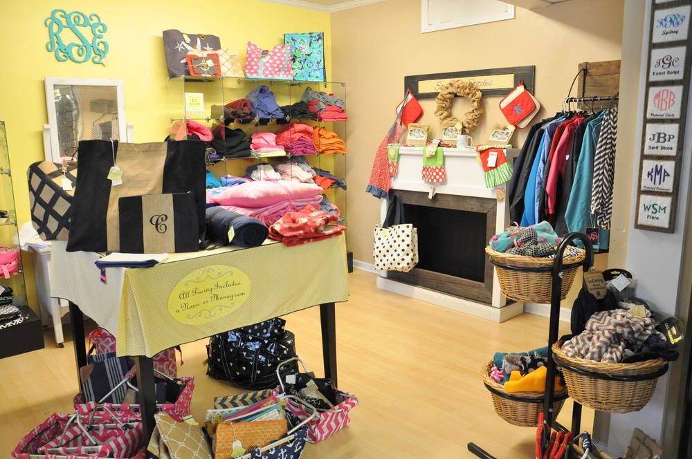 Office-Retail and Warehouse on Hixson PIke: 5424 Hixson Pike, Hixson, TN 37343